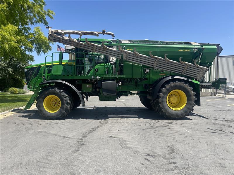 2024 John Deere 800R Image 2