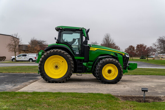 Used 2023 John Deere 8R 340 Row Crop Tractors at Koenig Equipment in Anna, OH - Photo5