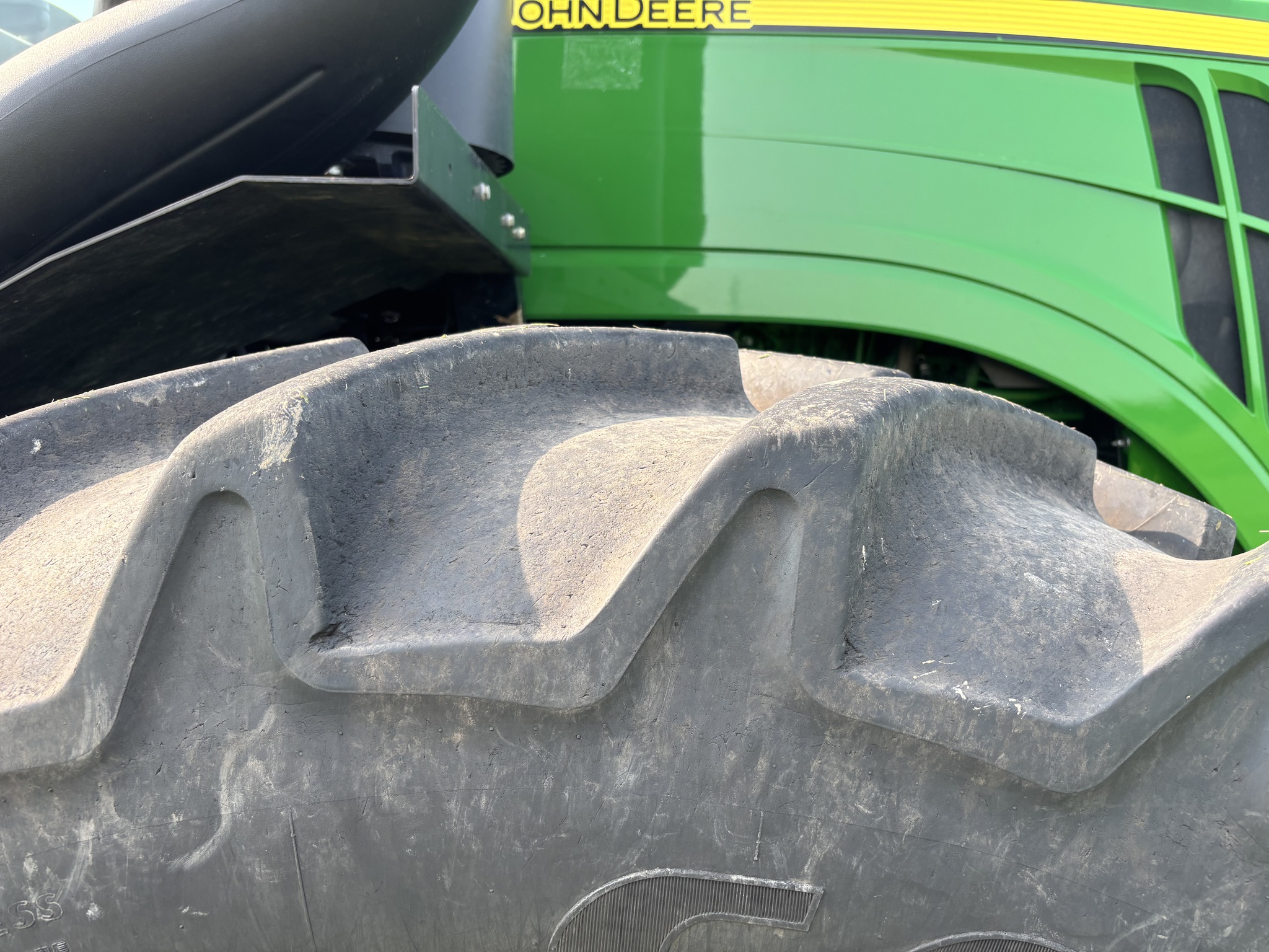 2012 John Deere 9360R Image 16