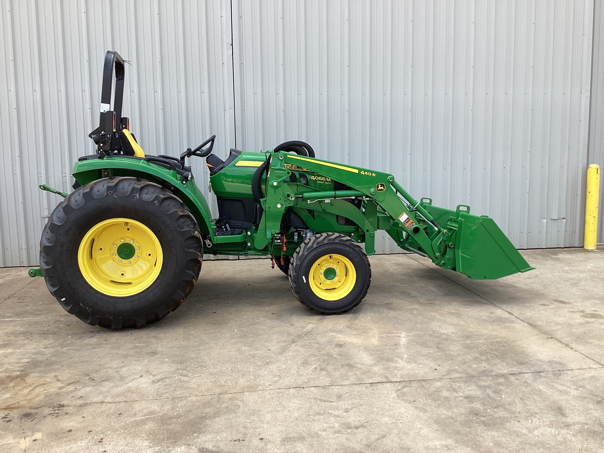 2025 John Deere 4066M Image 2