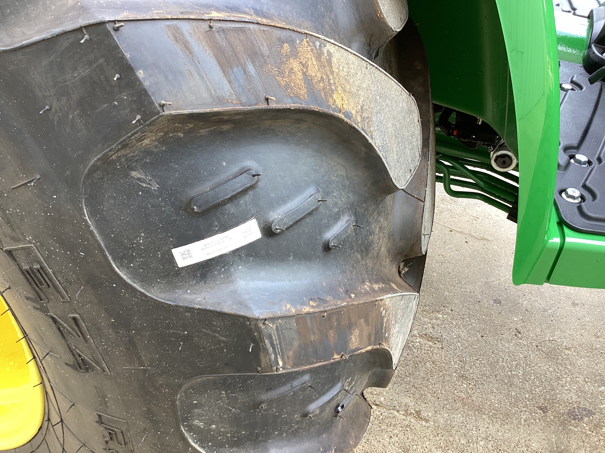 2025 John Deere 4066M Image 21