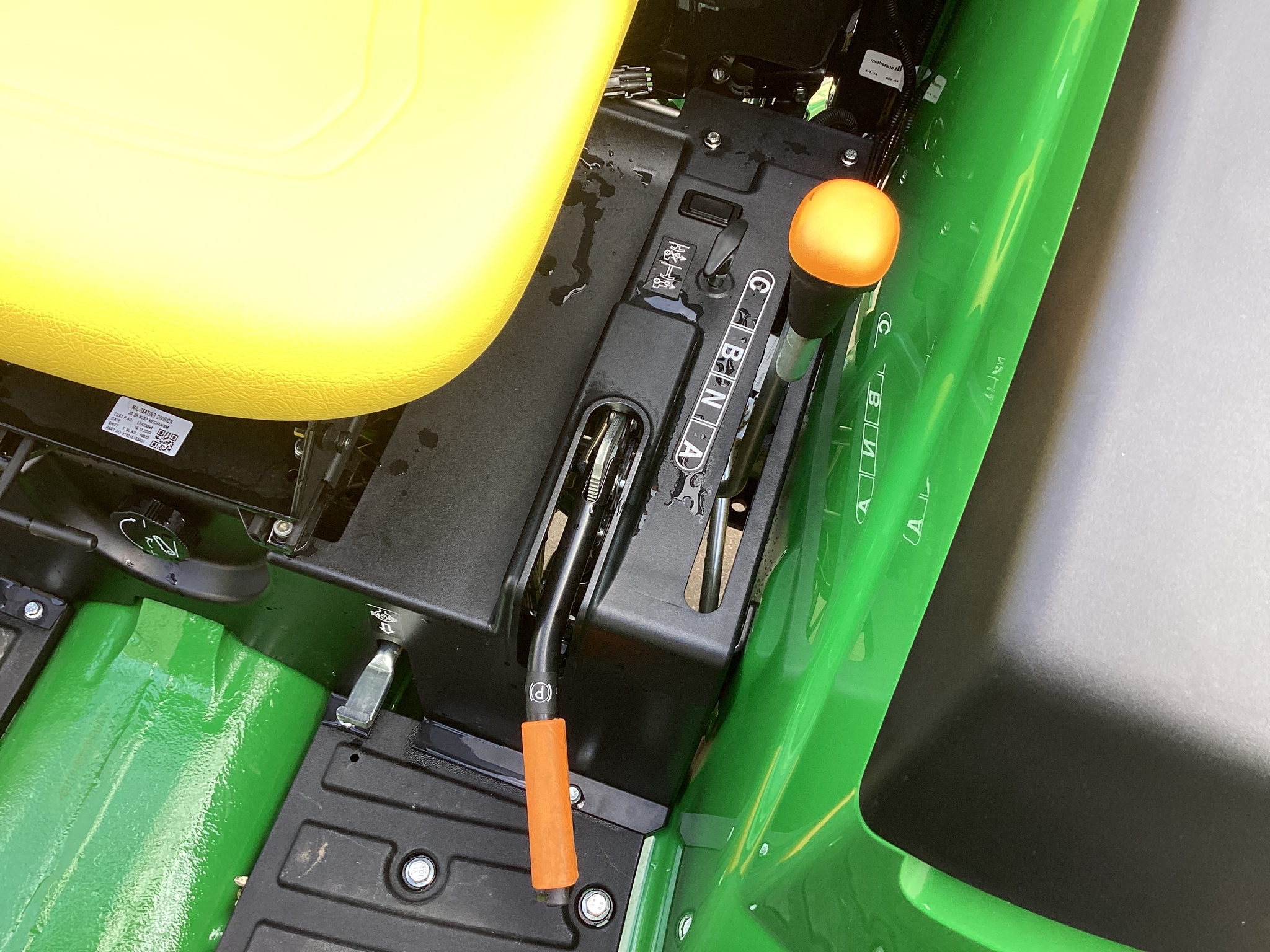 2025 John Deere 4066M Image 15