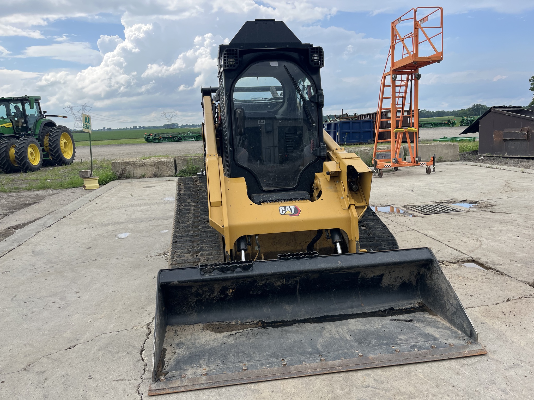 2022 Caterpillar 299D3 XE Image 2