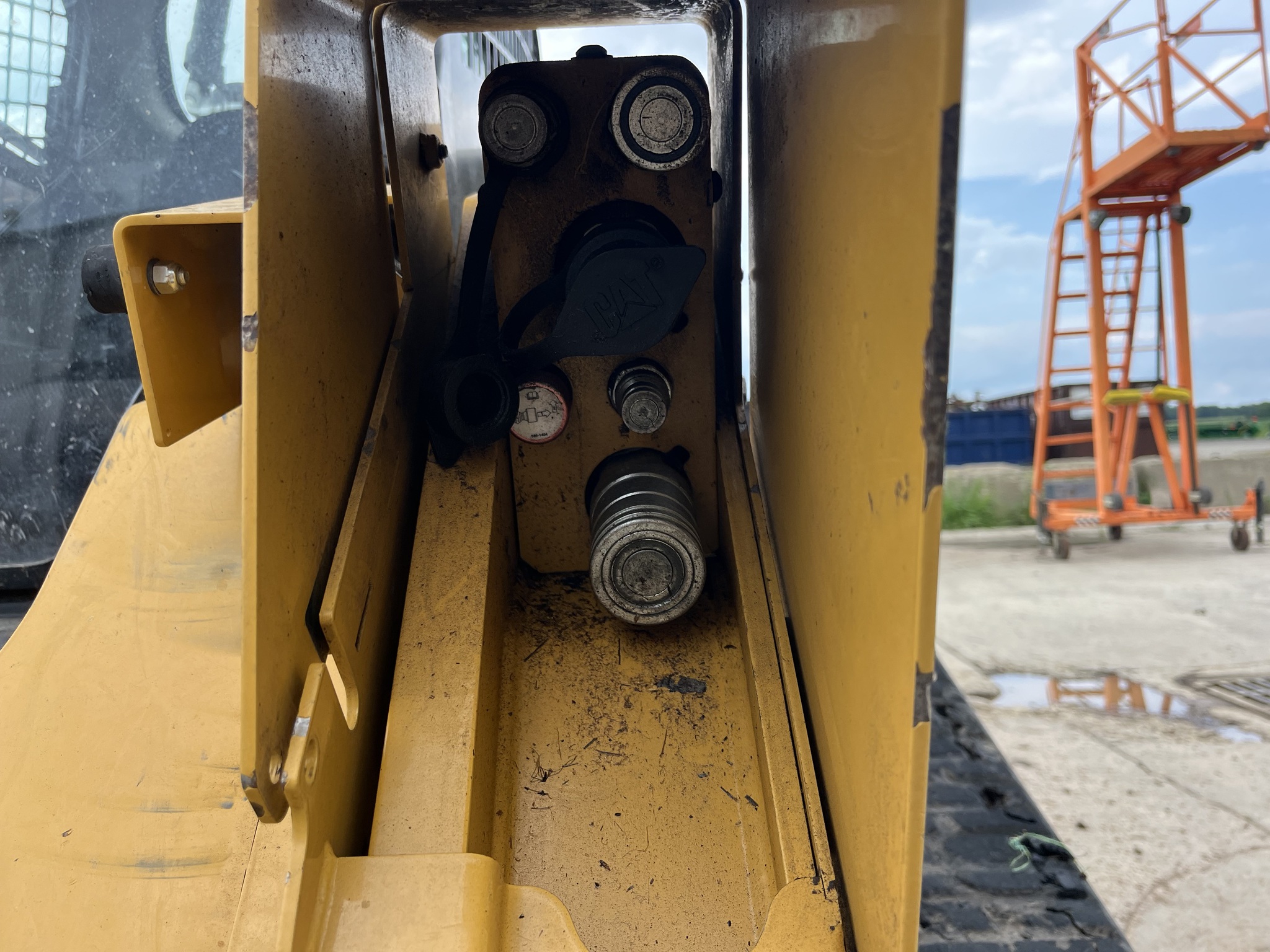 2022 Caterpillar 299D3 XE Image 5