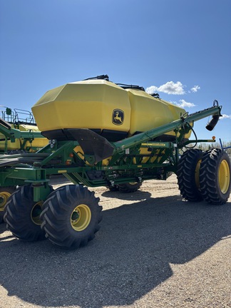 Used 2014 John Deere 1870 Air Drills and Seeders at Horizon Ag & Turf in Lloydminster, AB - Photo14
