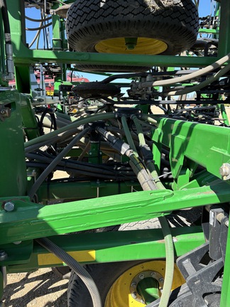 Used 2014 John Deere 1870 Air Drills and Seeders at Horizon Ag & Turf in Lloydminster, AB - Photo21