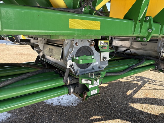 Used 2014 John Deere 1870 Air Drills and Seeders at Horizon Ag & Turf in Lloydminster, AB - Photo18