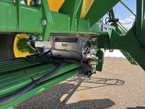 Used 2014 John Deere 1870 Air Drills and Seeders at Horizon Ag & Turf in Lloydminster, AB - Photo23