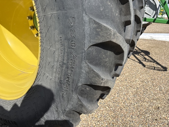 Used 2014 John Deere 1870 Air Drills and Seeders at Horizon Ag & Turf in Lloydminster, AB - Photo16