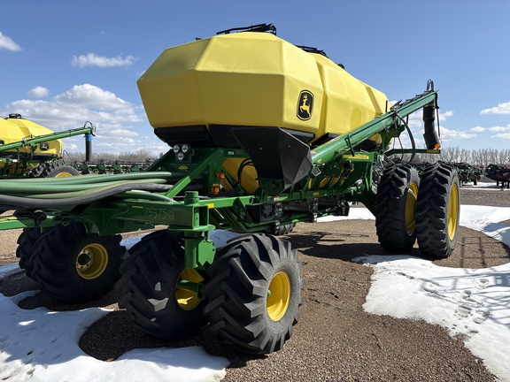 Used 2014 John Deere 1870 Air Drills and Seeders at Horizon Ag & Turf in Lloydminster, AB - Photo11