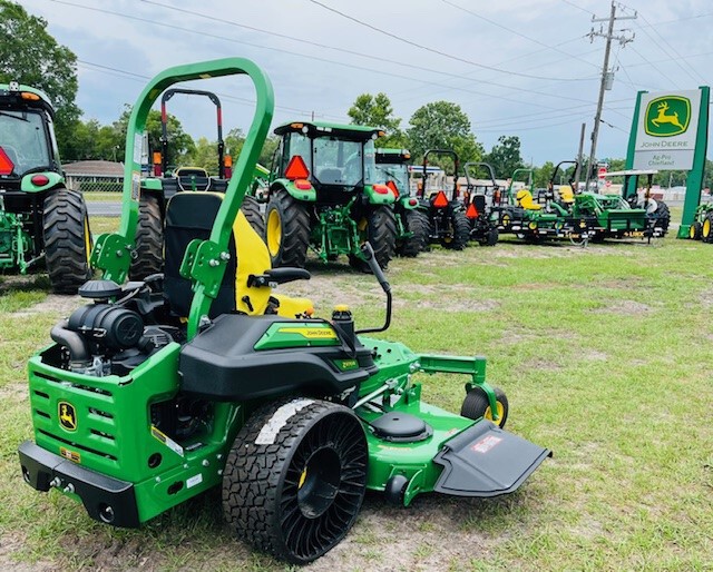 2025 John Deere Z970R Image 3