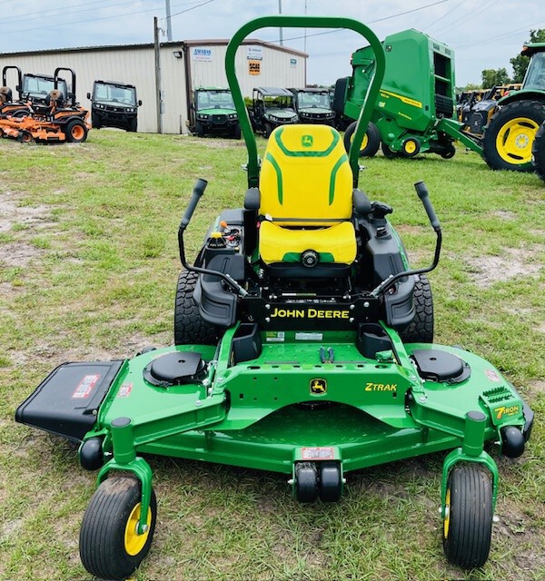 2025 John Deere Z970R Image 5
