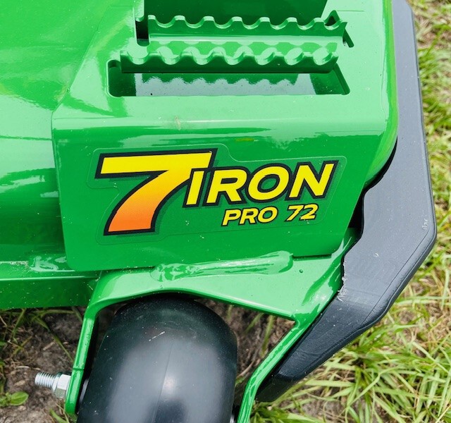2025 John Deere Z970R Image 6
