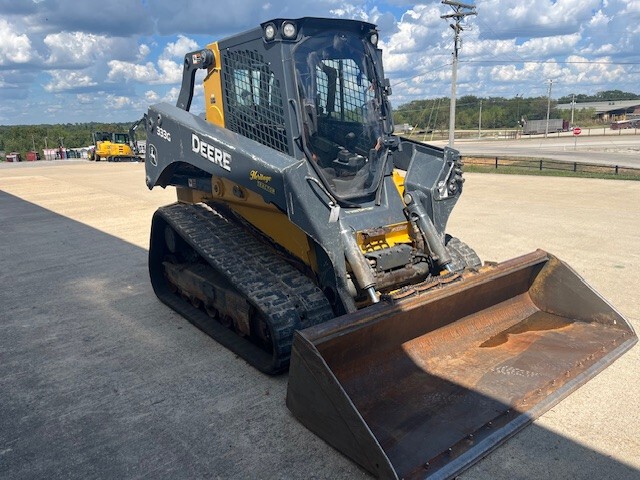  2019 John Deere 333G at Heritage Tractor in West Plains, MO