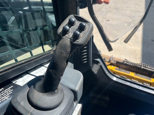 2019 John Deere 333G at Heritage Tractor in West Plains, MO