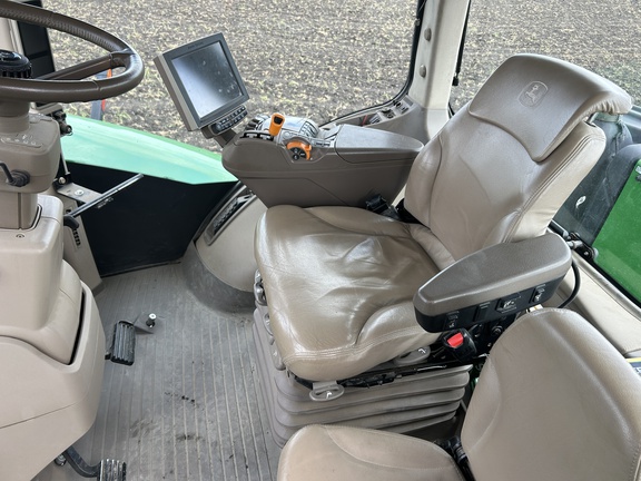 Photo of 2017 John Deere 9570R