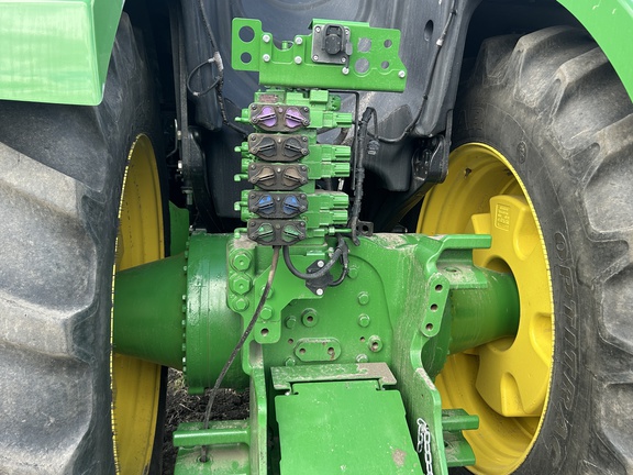 Photo of 2017 John Deere 9570R