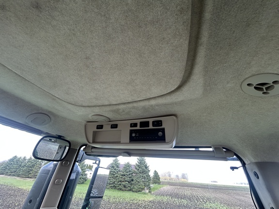 Photo of 2017 John Deere 9570R