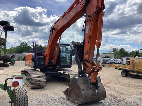 Photo of a 2022 Hitachi 210LC-6