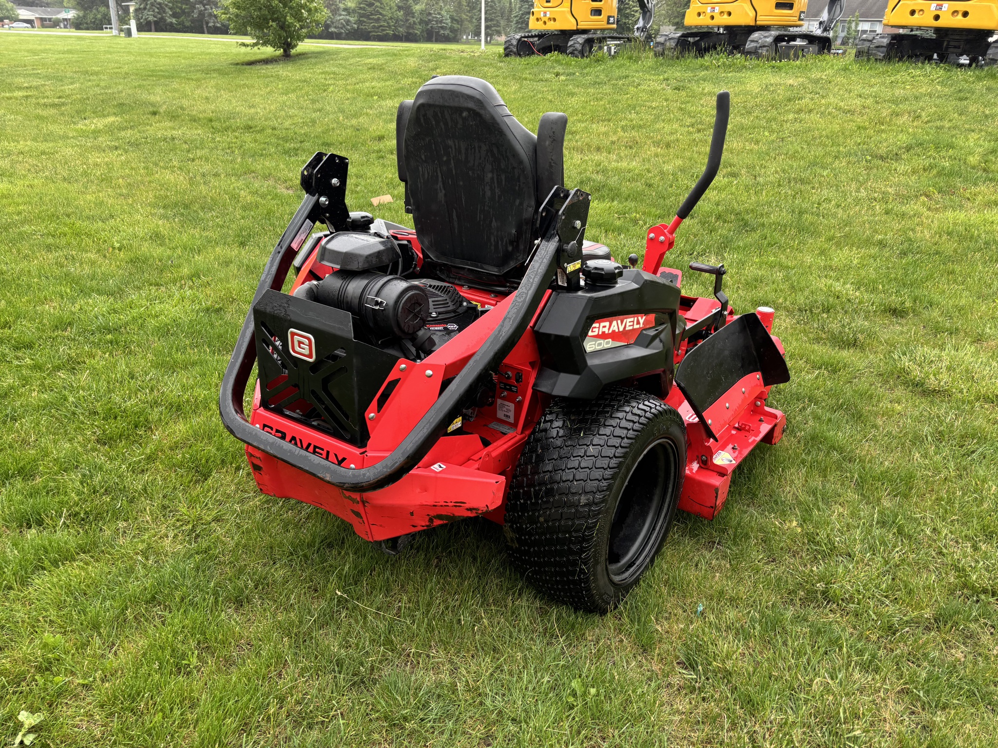 Used 2021 Gravely Pro-Turn 660 Zero Turn Mowers at Koenig Equipment in Tipp City, OH - PhotoXL6