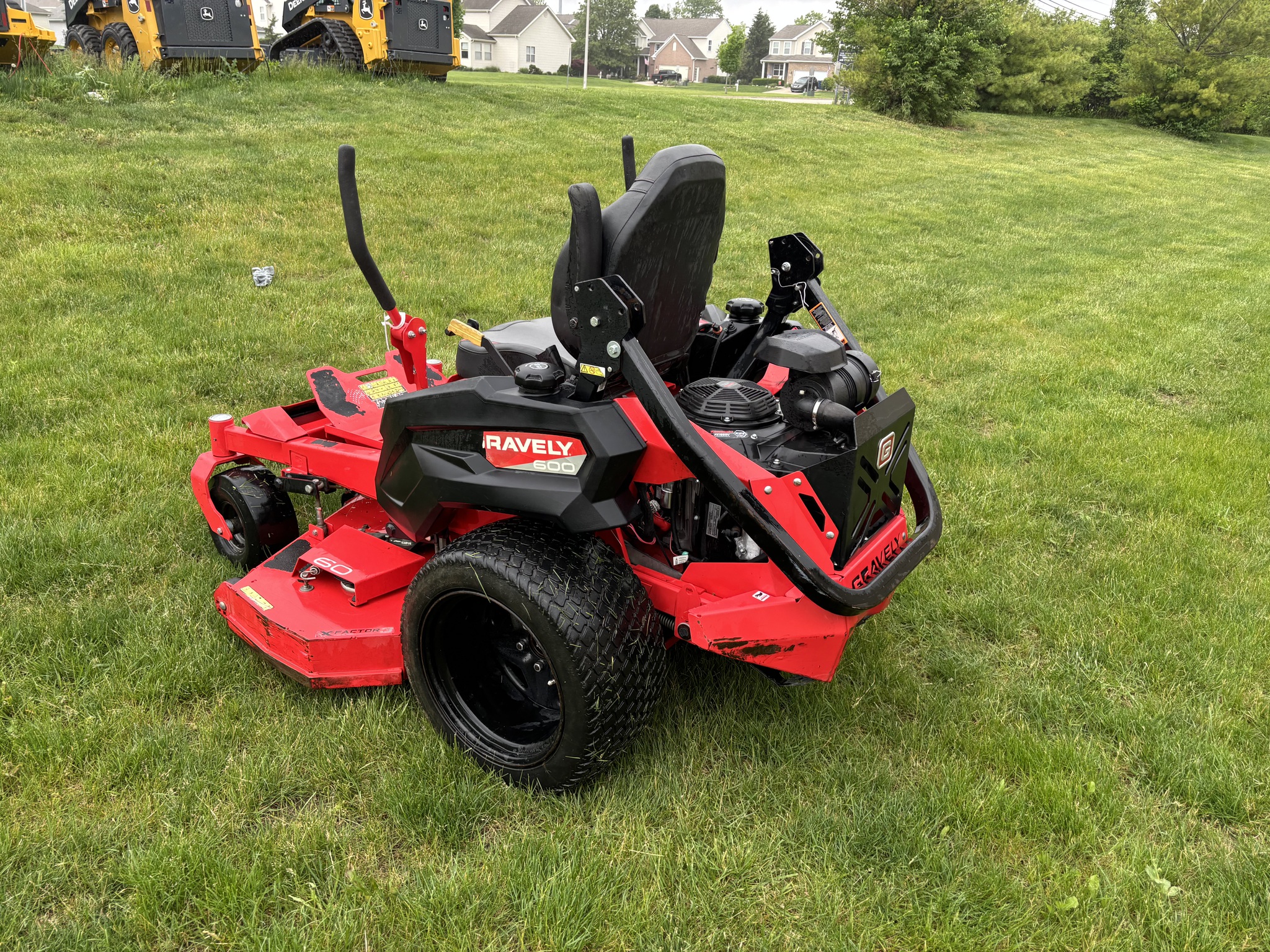 Used 2021 Gravely Pro-Turn 660 Zero Turn Mowers at Koenig Equipment in Tipp City, OH - PhotoXL4
