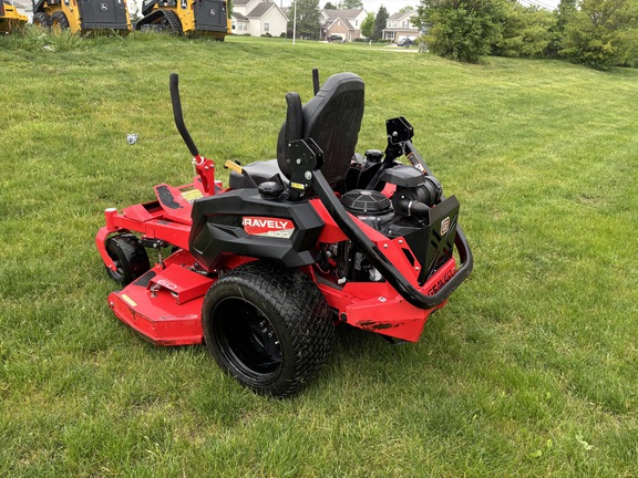 Used 2021 Gravely Pro-Turn 660 Zero Turn Mowers at Koenig Equipment in Tipp City, OH - Photo4