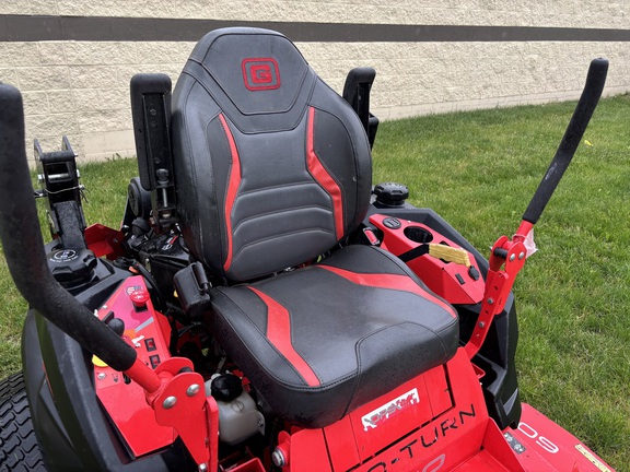 Used 2021 Gravely Pro-Turn 660 Zero Turn Mowers at Koenig Equipment in Tipp City, OH - Photo8