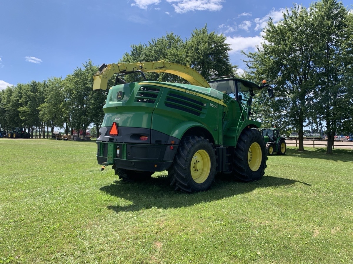 2016 John Deere 8200 Image 5