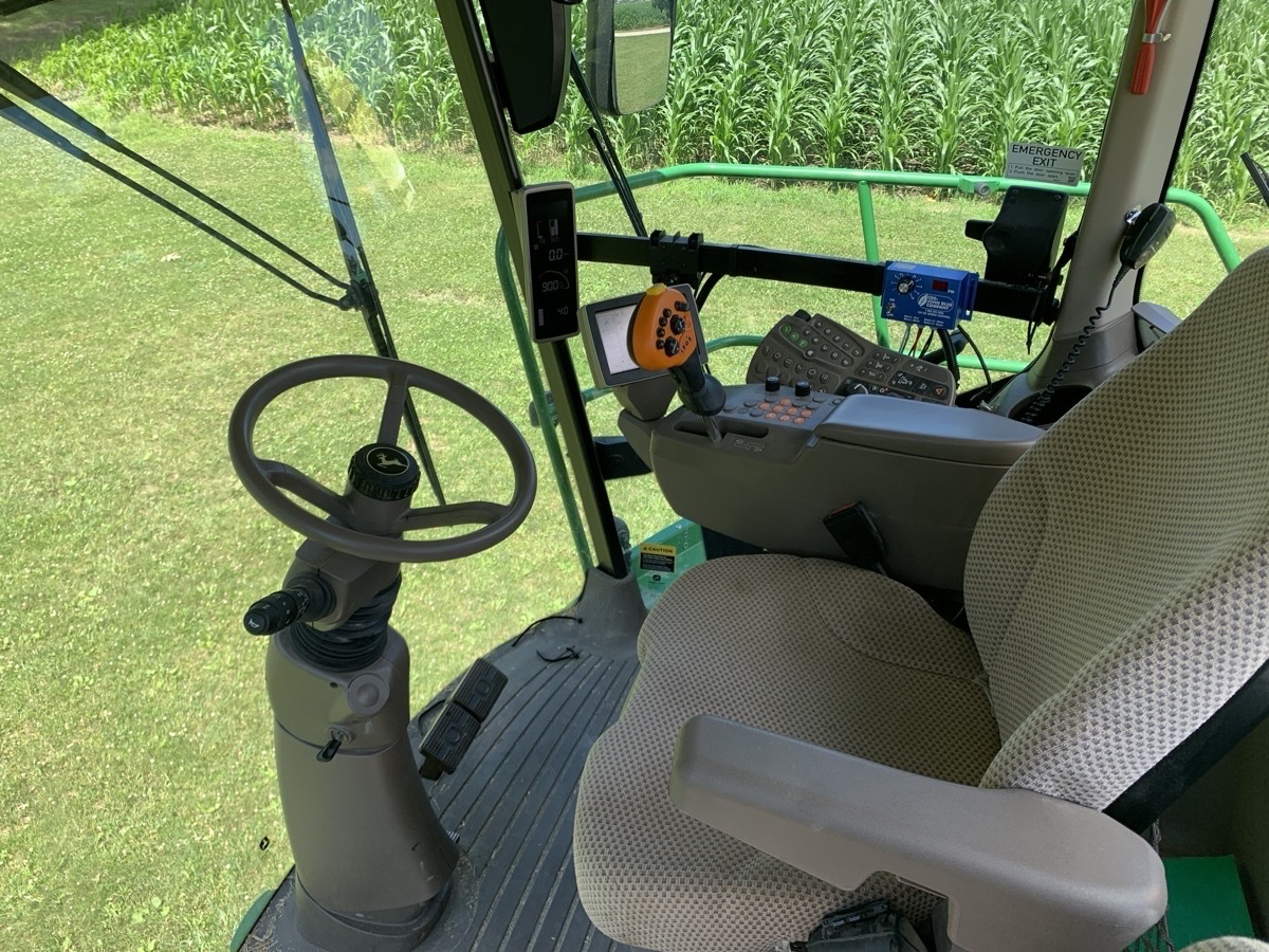 2016 John Deere 8200 Image 9