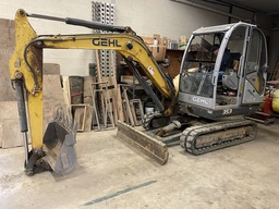 Excavator-Track For Sale Gehl 353 