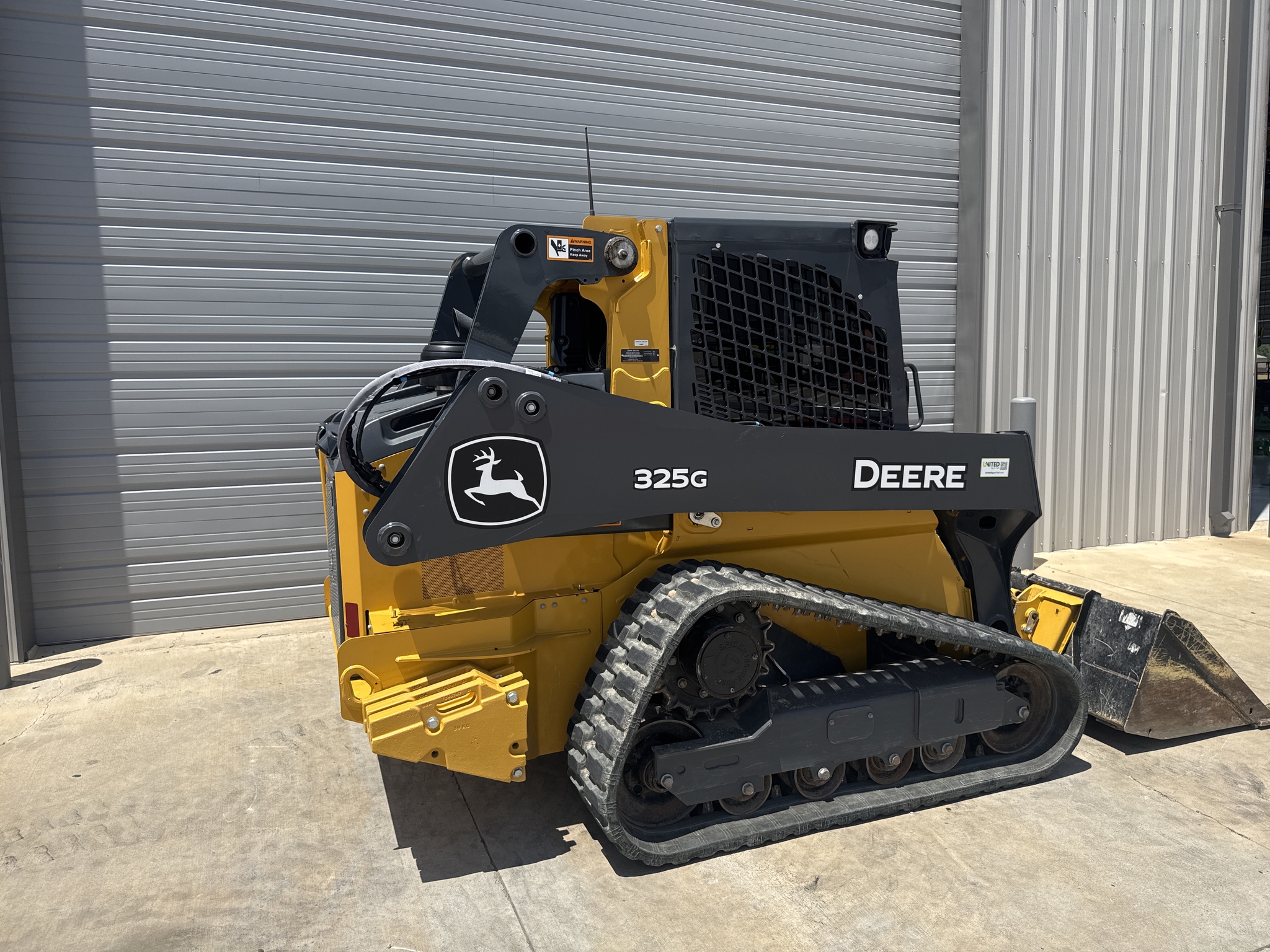 2023 John Deere 325G Image 5