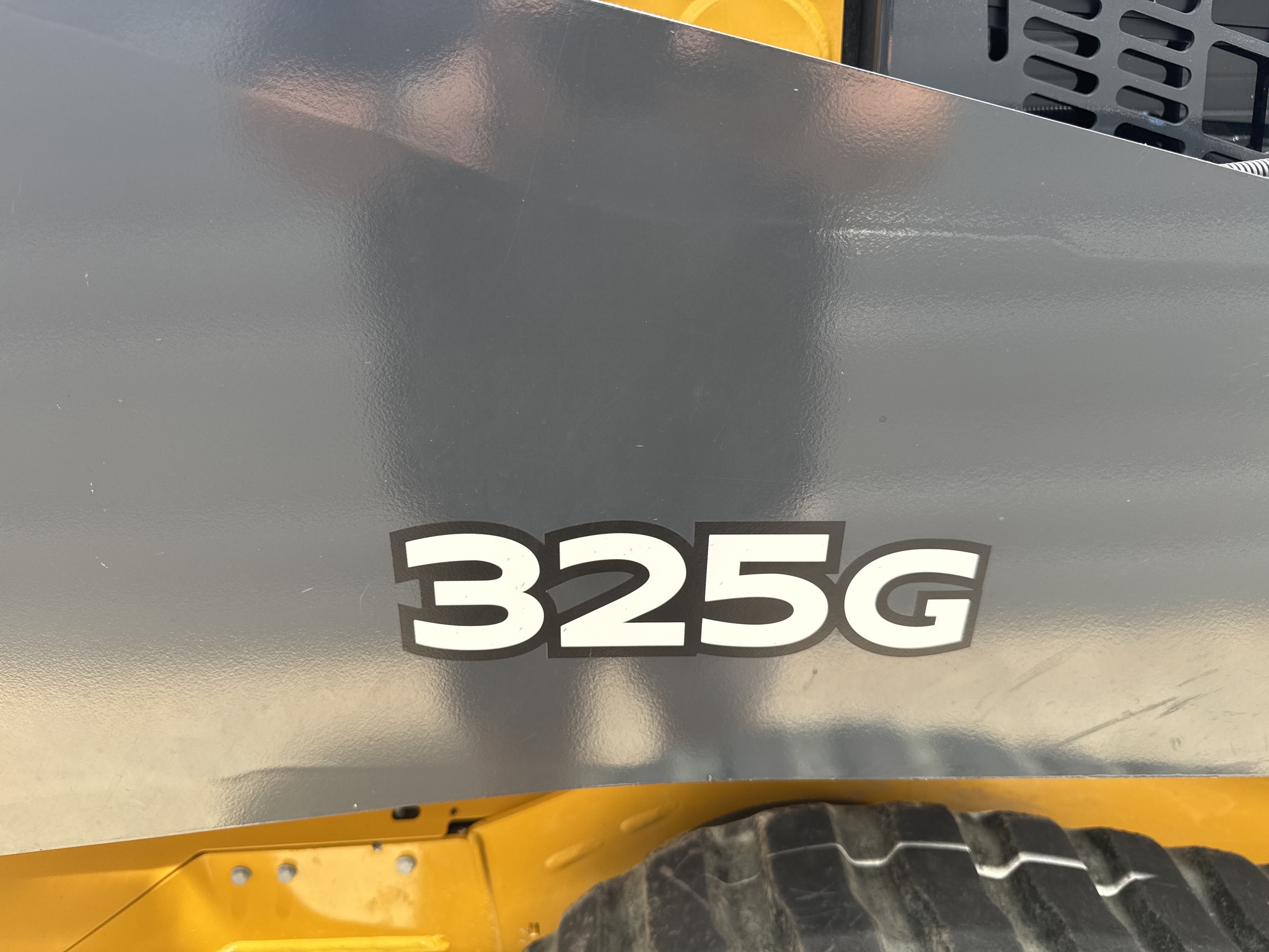 2023 John Deere 325G Image 17