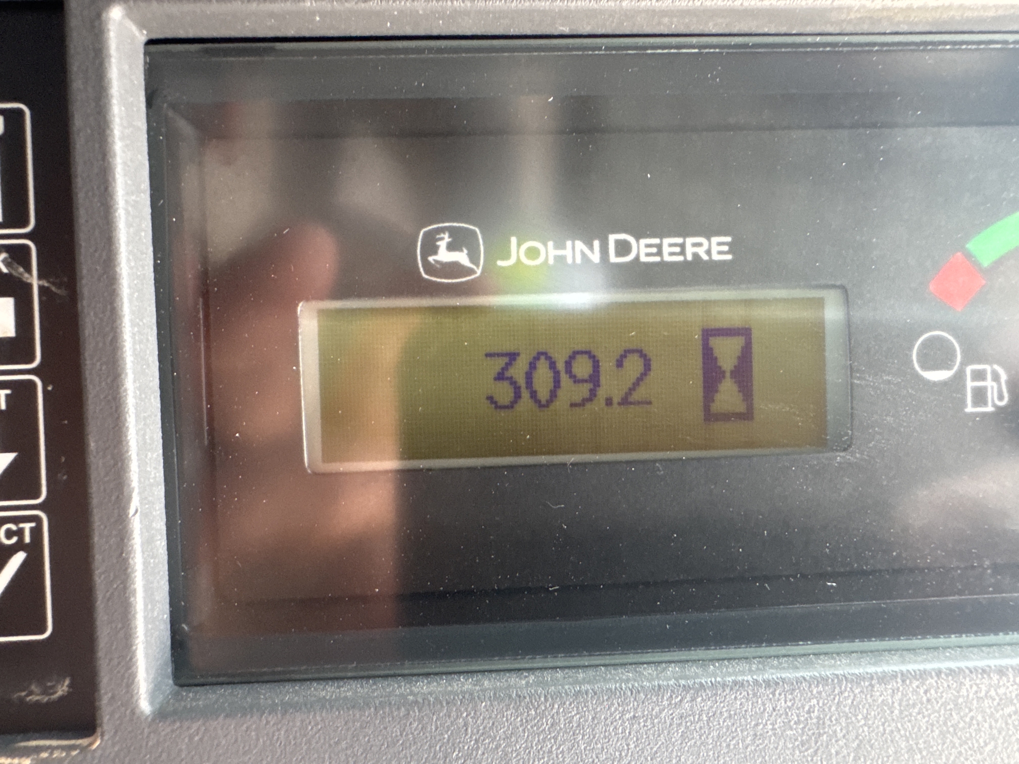 2023 John Deere 325G Image 7