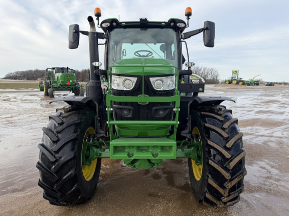 2025 John Deere 6R 165 - Photo9