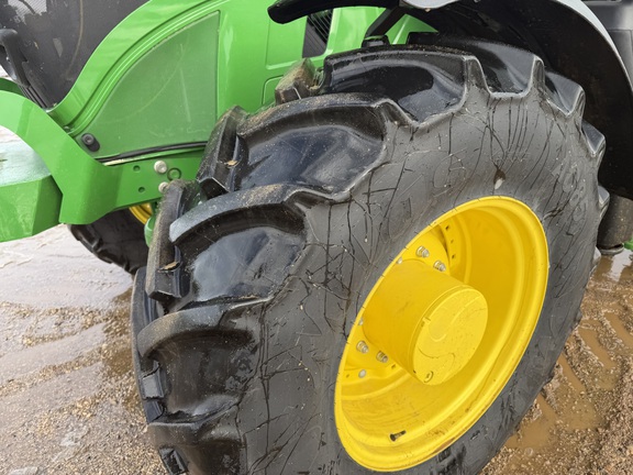 2025 John Deere 6R 165 - Photo11