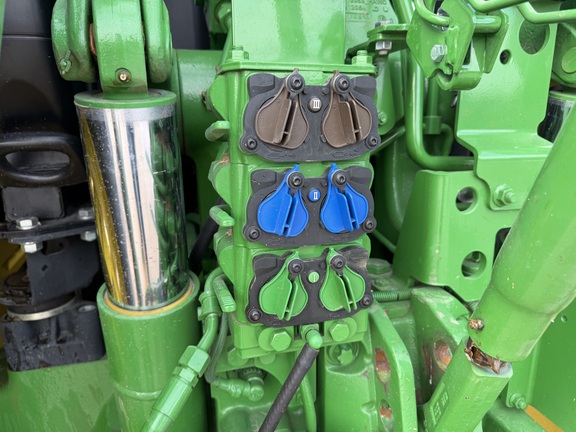 2025 John Deere 6R 165 - Photo26