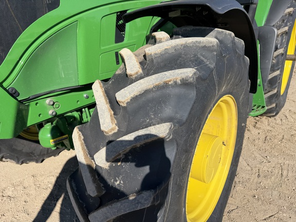2025 John Deere 6R 165 - Photo10