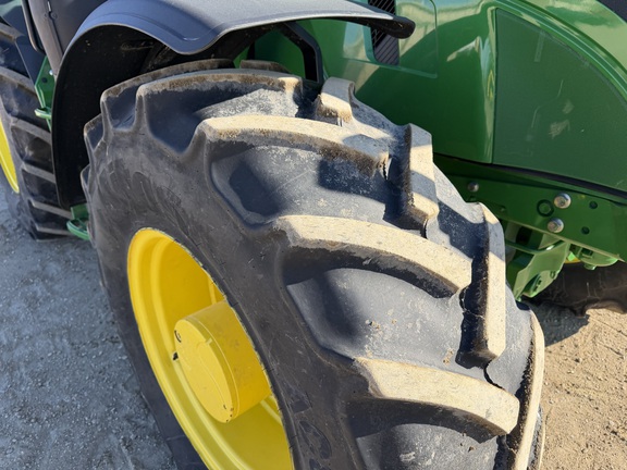 2025 John Deere 6R 165 - Photo12