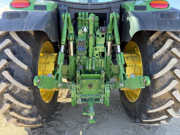 2025 John Deere 6R 165 - Photo24