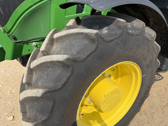 2025 John Deere 6R 165 - Photo10