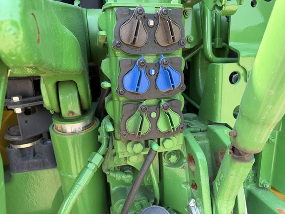 2025 John Deere 6R 165 - Photo25