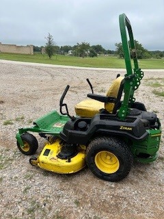 2021 John Deere Z515E Image 1
