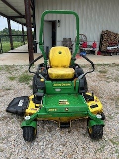 2021 John Deere Z515E Image 3