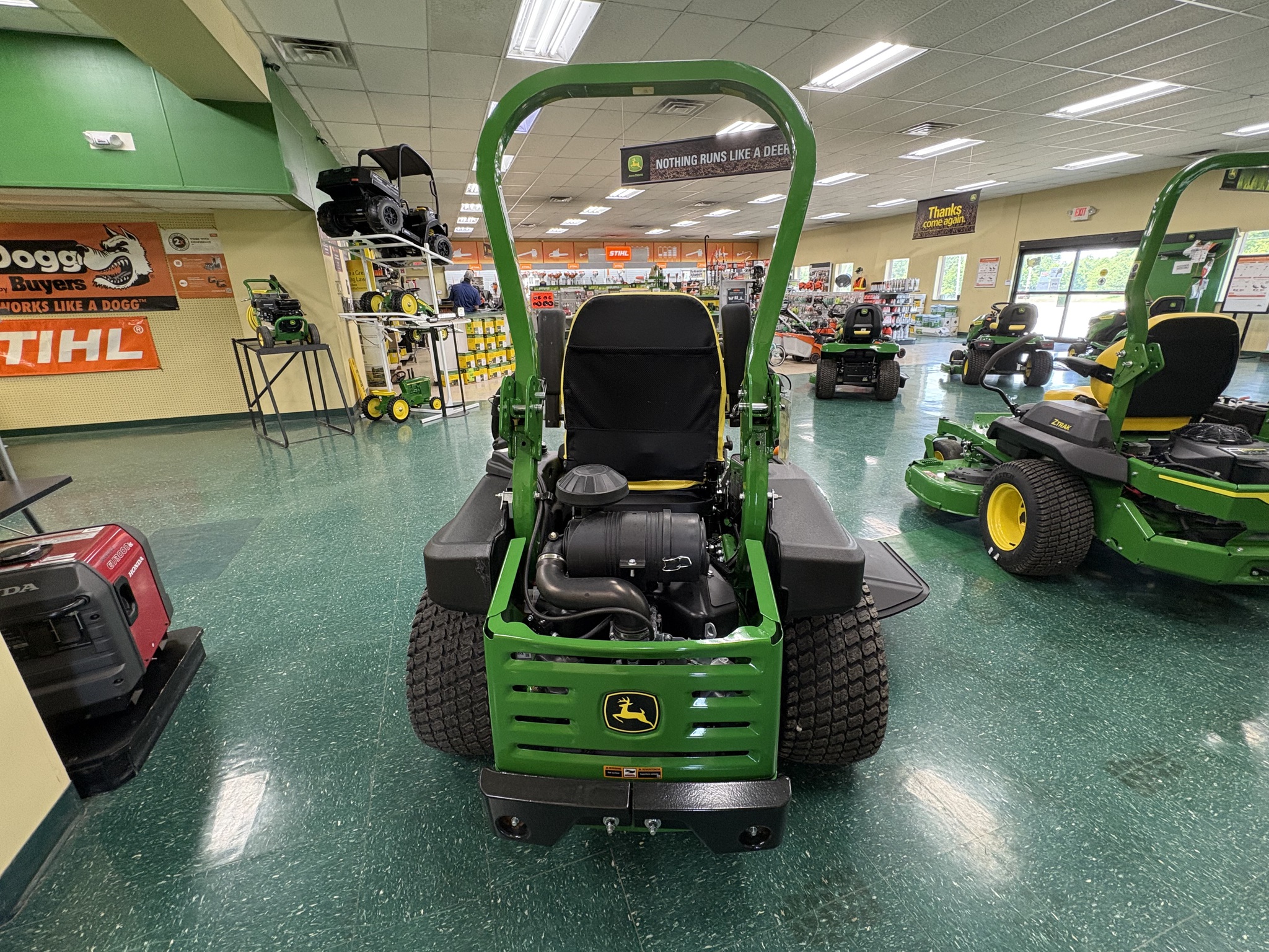 2025 John Deere Z950M Image 4