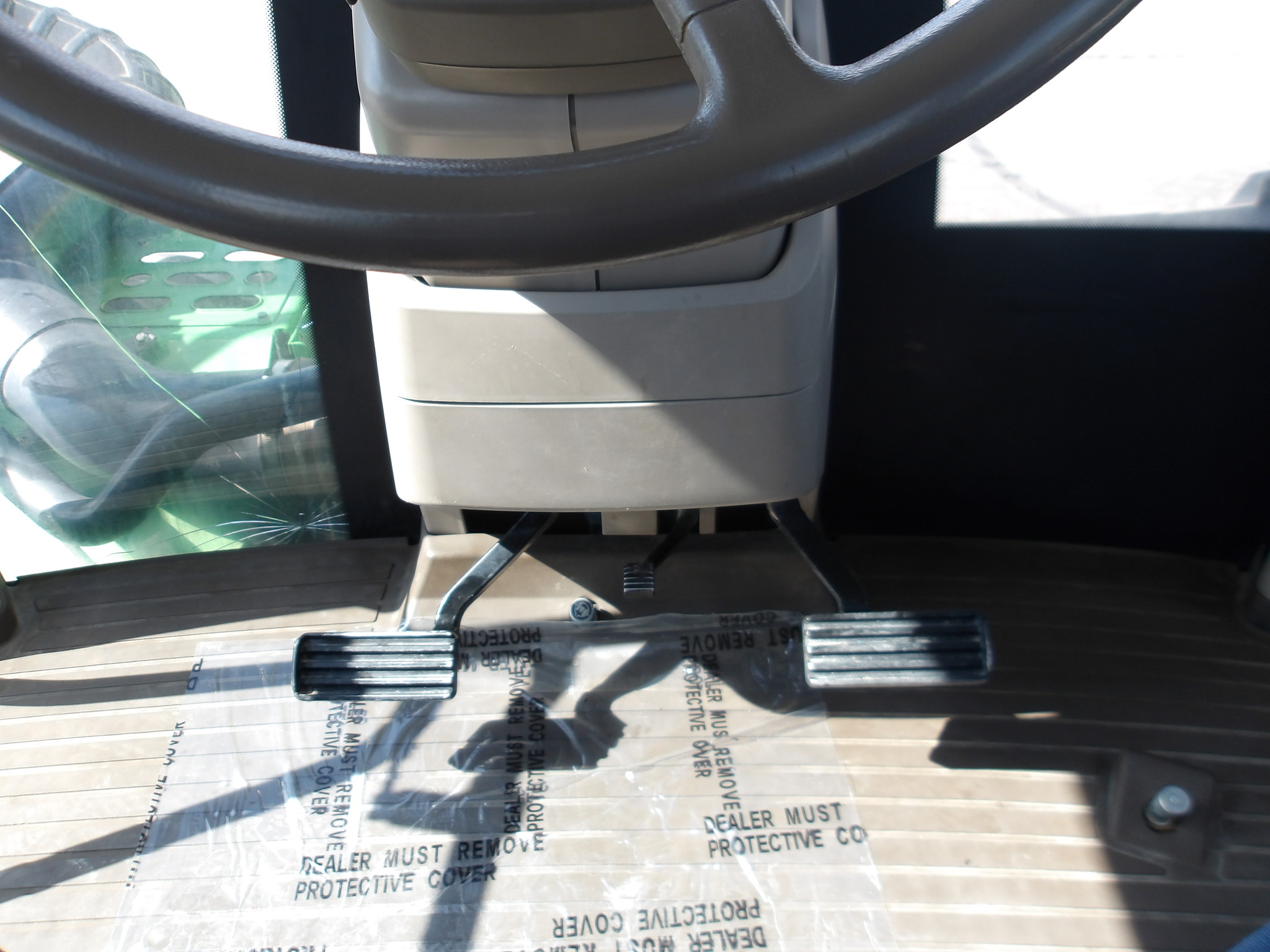 2015 John Deere 9570R Image 25