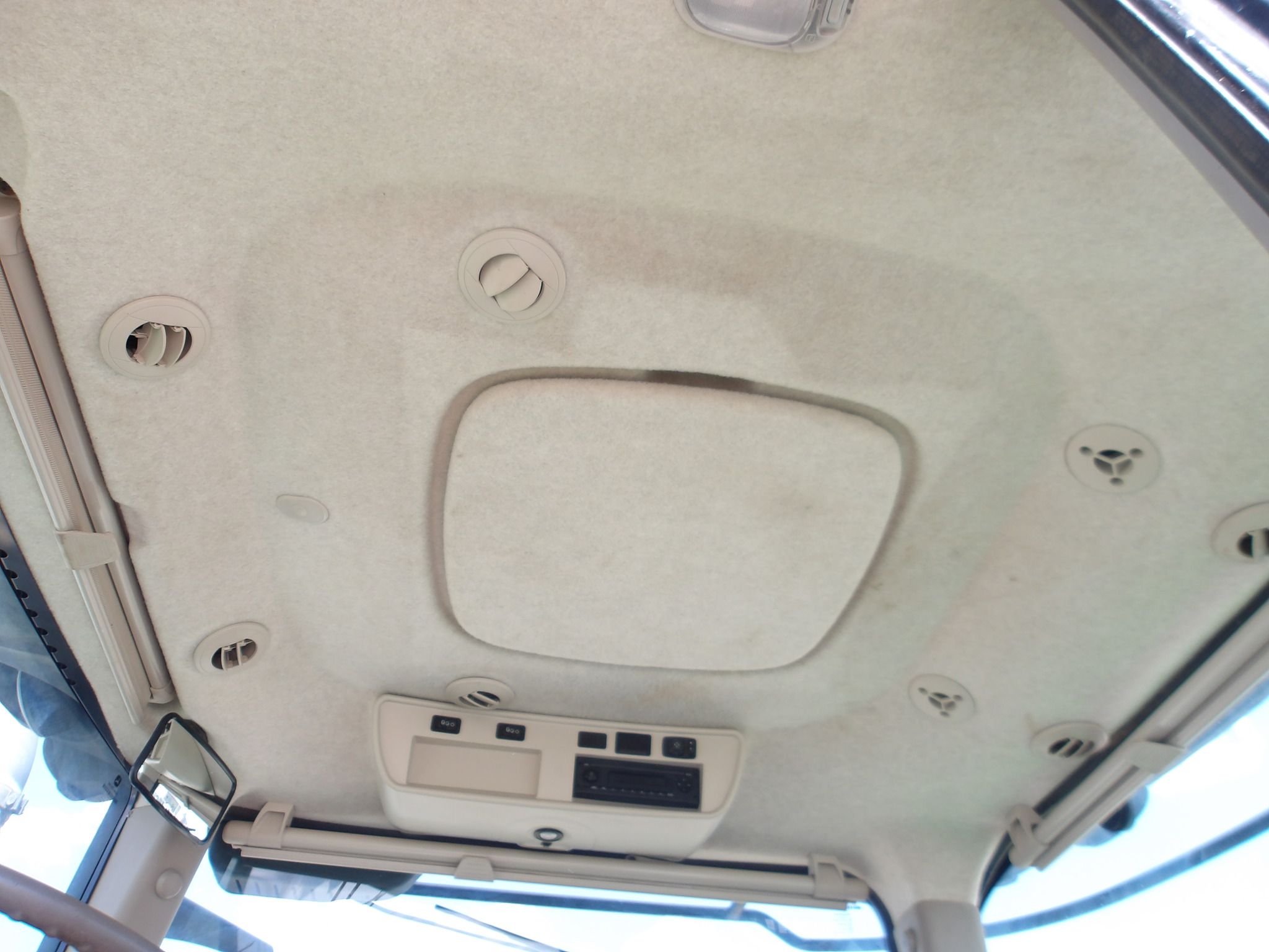 2015 John Deere 9570R Image 31