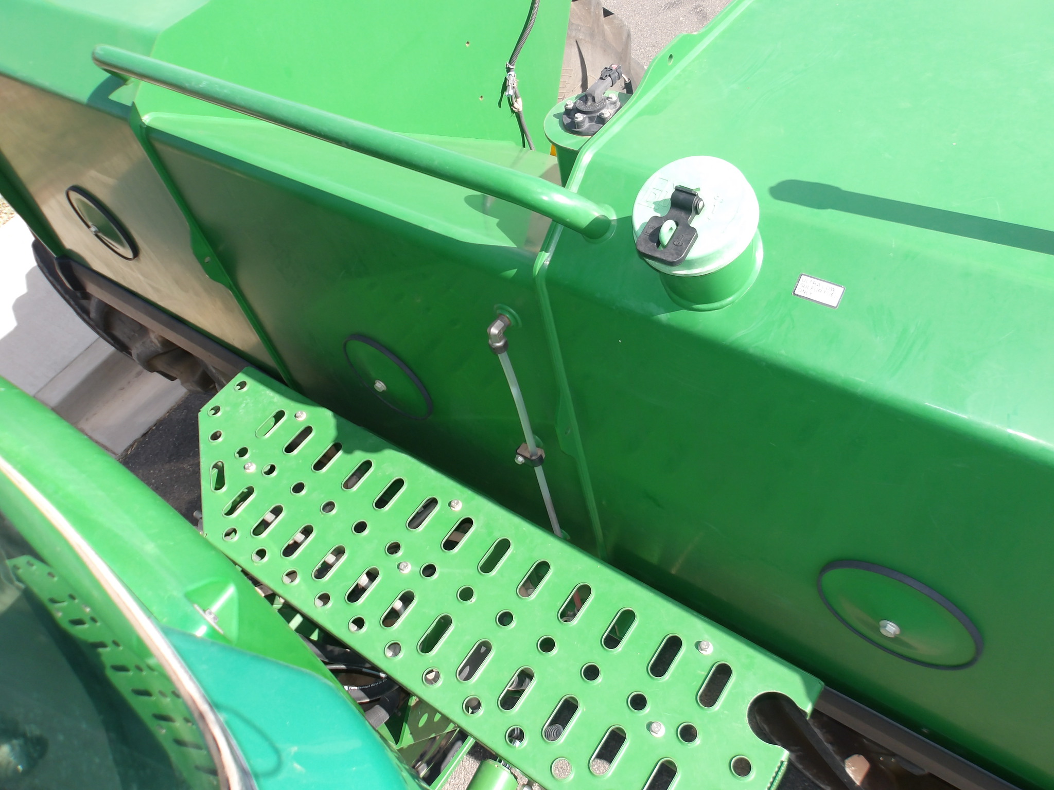 2015 John Deere 9570R Image 44