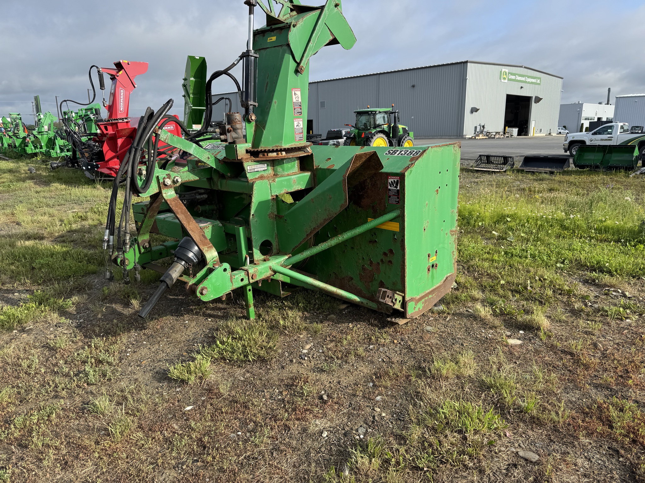 2017 Frontier SB1388R Image 2