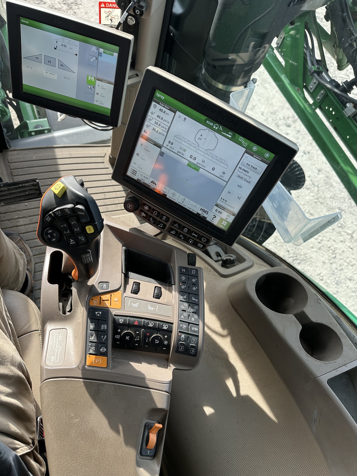 2021 John Deere F4365 Image 22