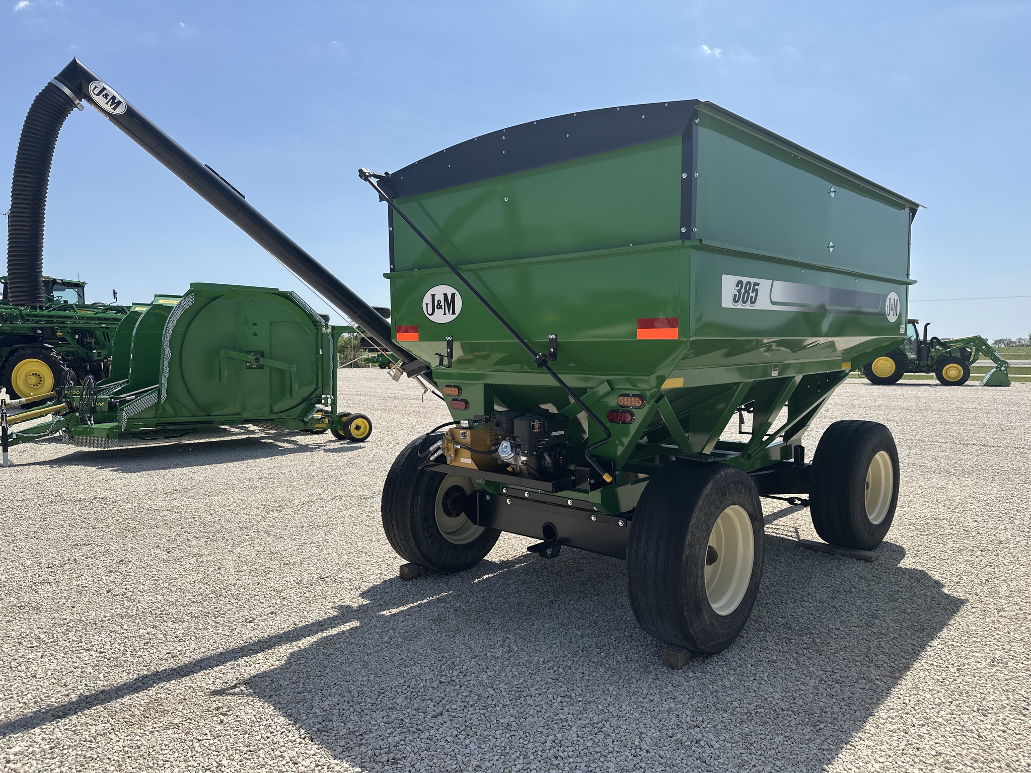 2023 J&M 385SD Image 5